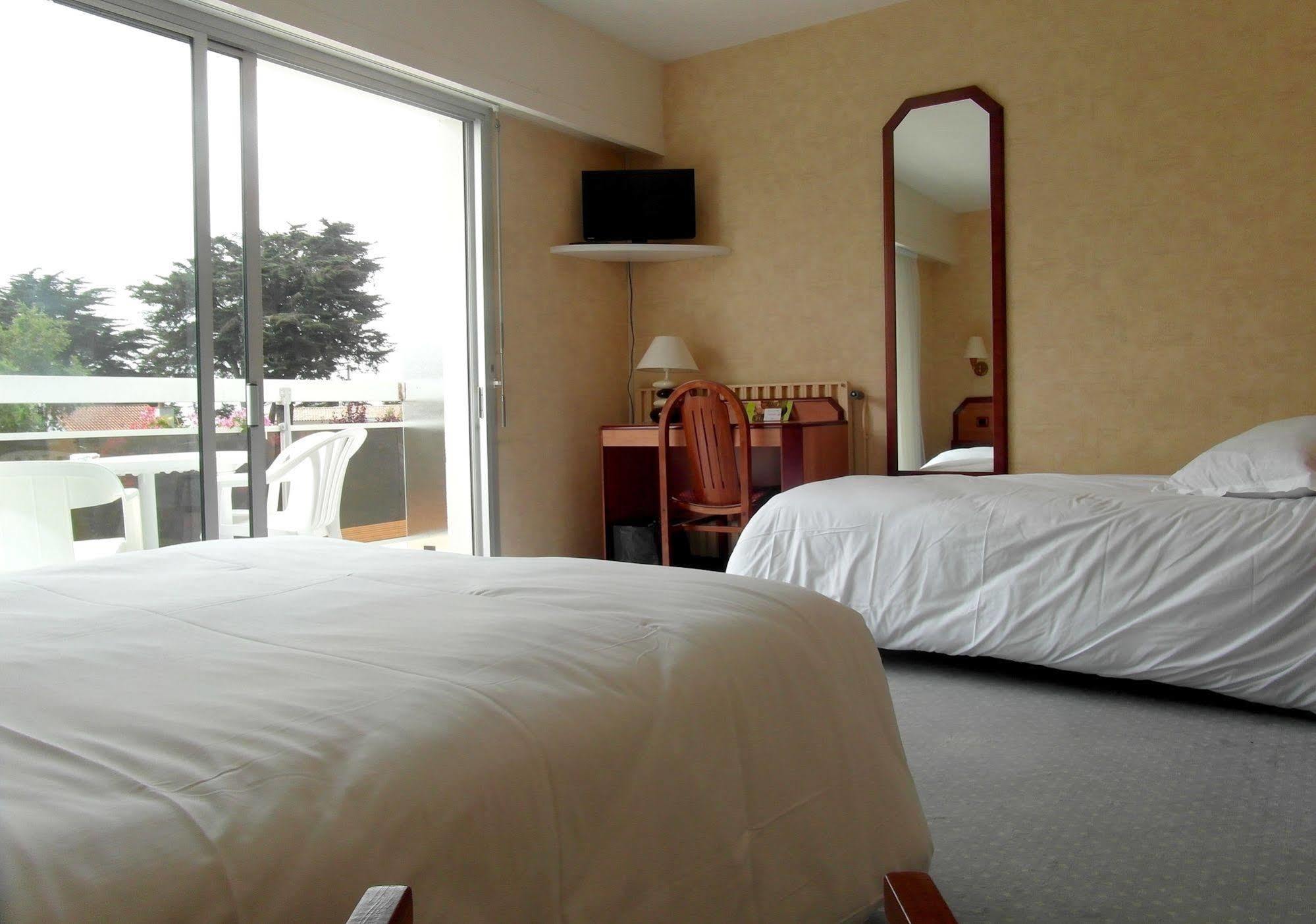 Hotel Particulier Le Rocher Des Marais "Proximite Plage & Vue Mer Pour Certains Hebergements" Pornic Buitenkant foto